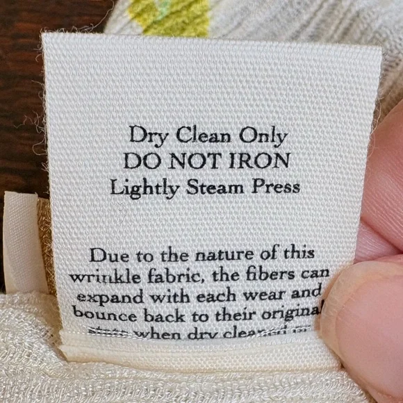 NWOT Savannah Morrow The Label Floral Crinkle Scarf / Sarong in Andria Print. - Picture 5 of 8